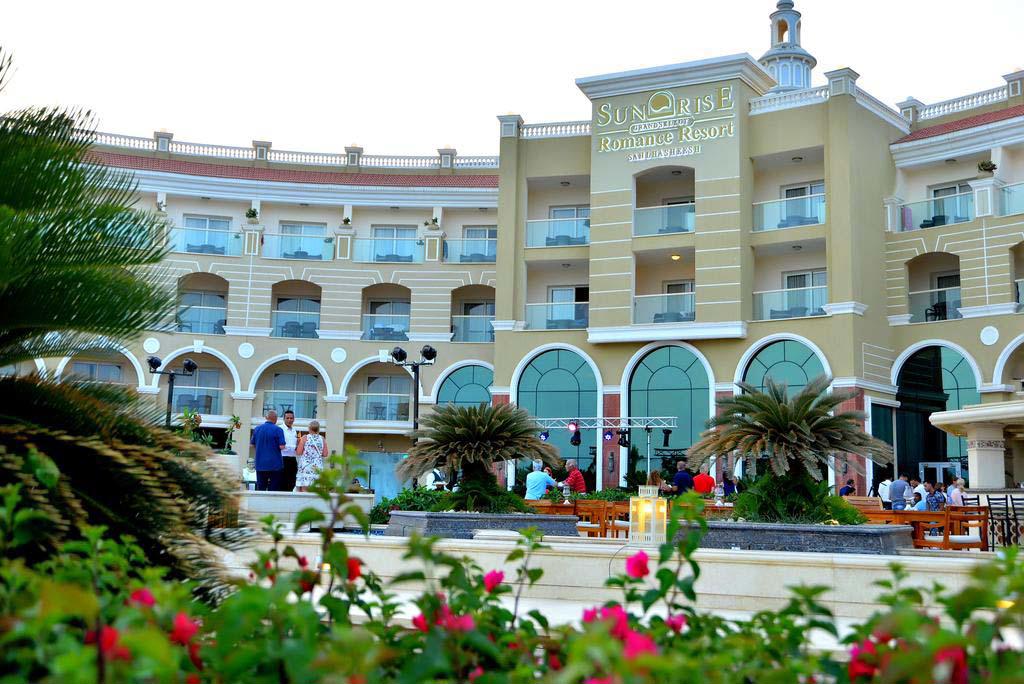 SUNRISE ROMANCE RESORT - SAHL HASHEESH, HURGADA