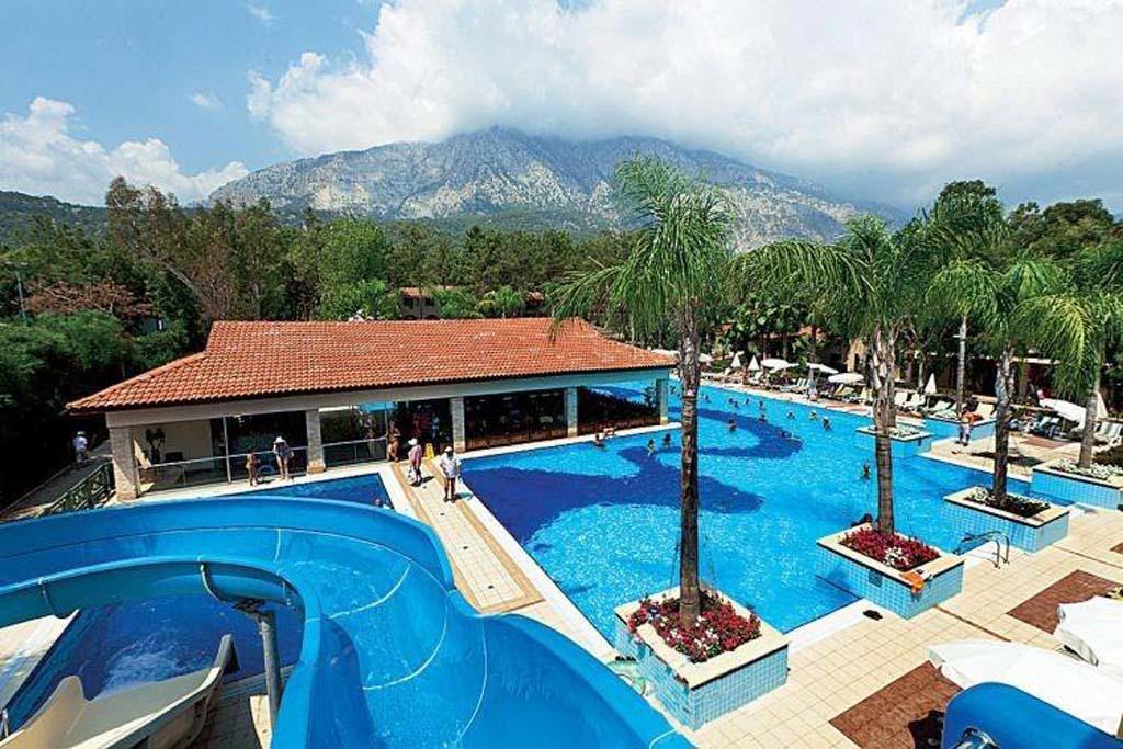 Champion Holiday Village