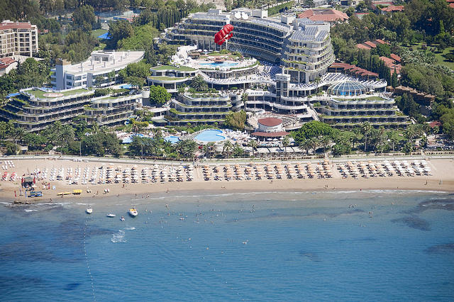 SUNRISE QUEEN LUXURY RESORT & SPA (EX. CRYSTAL SUNRISE)