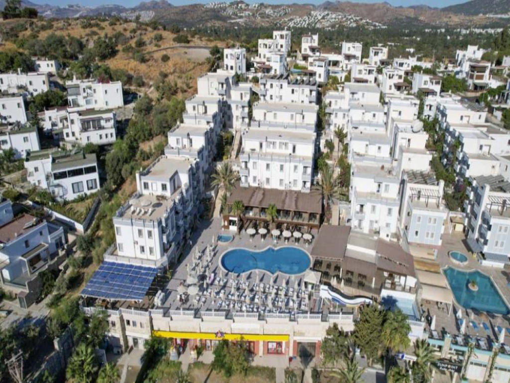 Smart Holiday Hotel