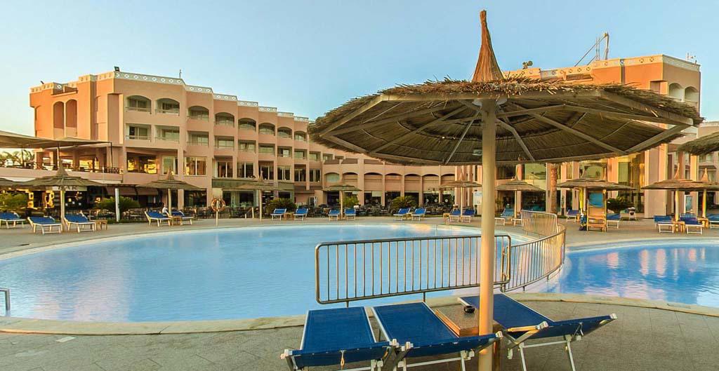 BEACH ALBATROS RESORT - SAFAGA ROAD, HURGADA