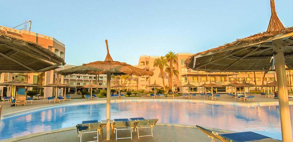 BEACH ALBATROS RESORT - SAFAGA ROAD, HURGADA