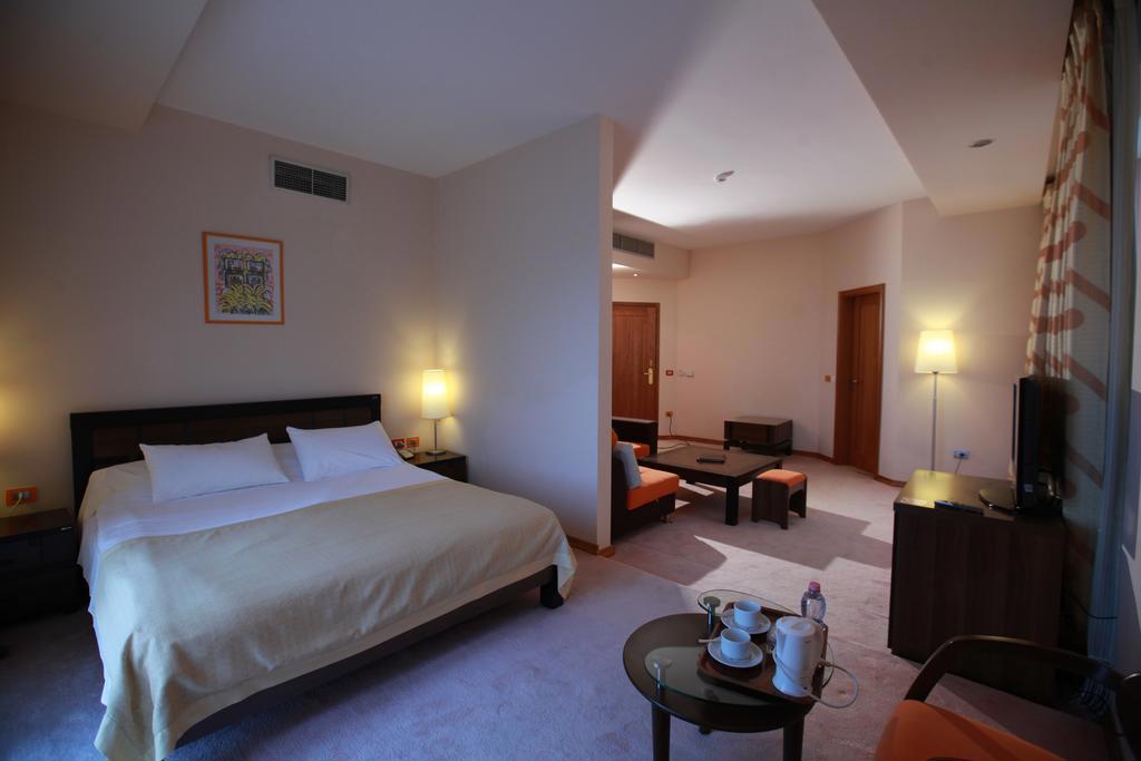 Aragosta Restaurand-hotel