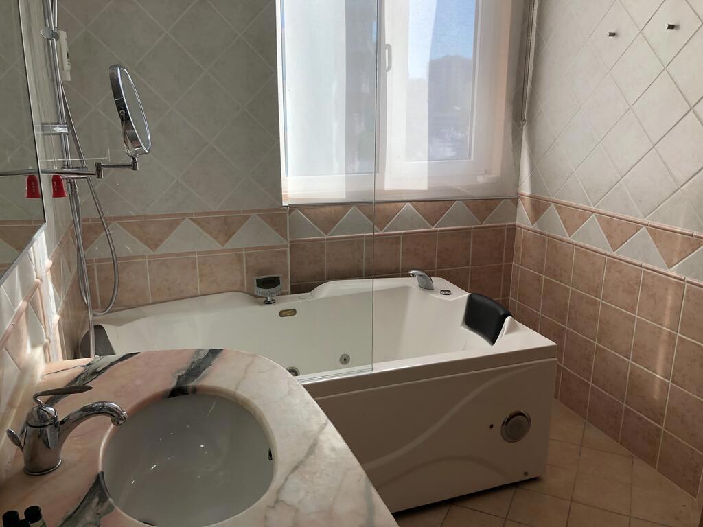 Aragosta Restaurand-hotel