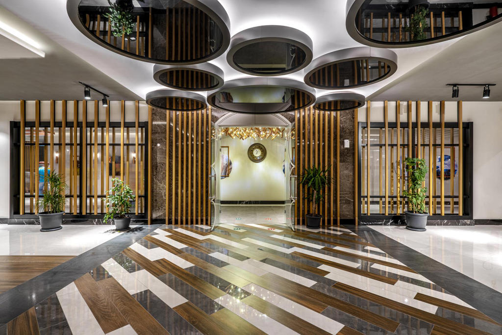 Diamond Deluxe Hotel & Spa