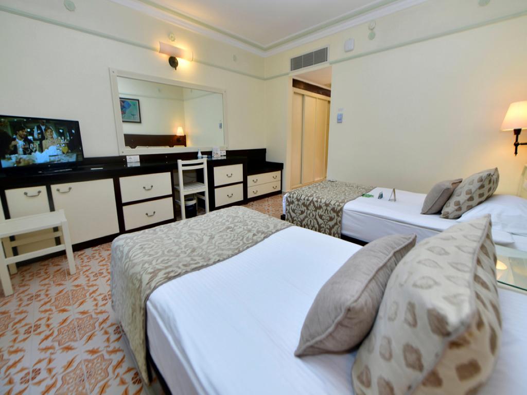 ALI BEY CLUB & ALI BEY PARK 