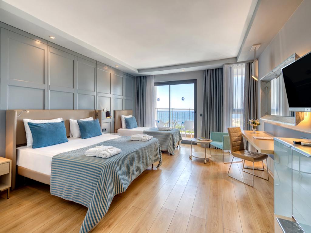 NUMA BAY EXCLUSIVE HOTEL