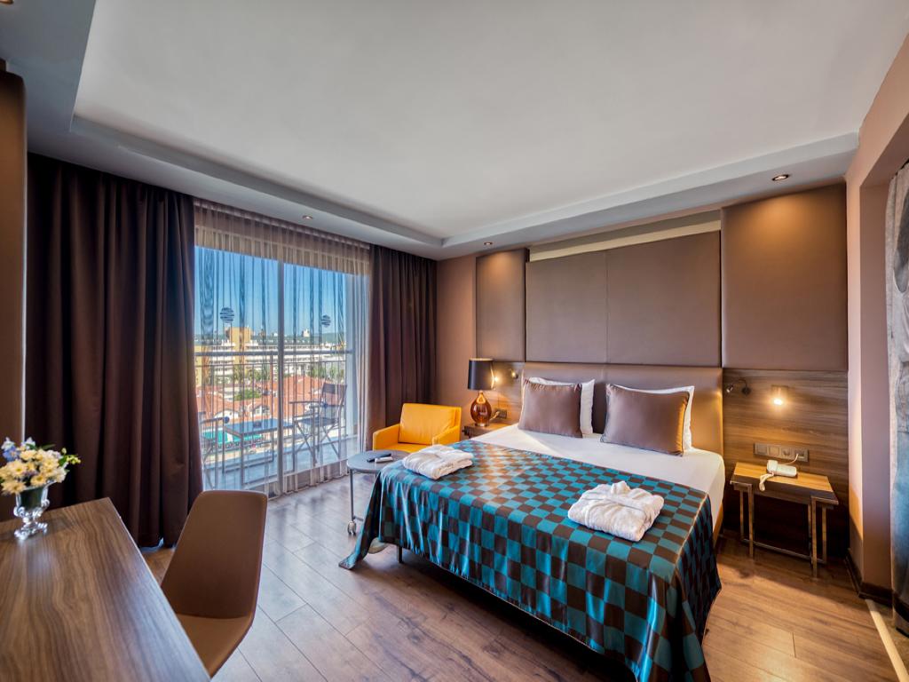 NUMA BAY EXCLUSIVE HOTEL