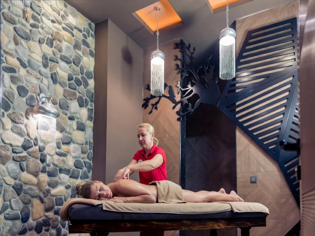 NUMA BAY EXCLUSIVE HOTEL