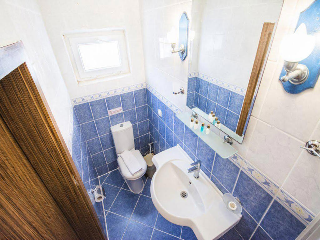 Ladonia Hotels Club Blue White