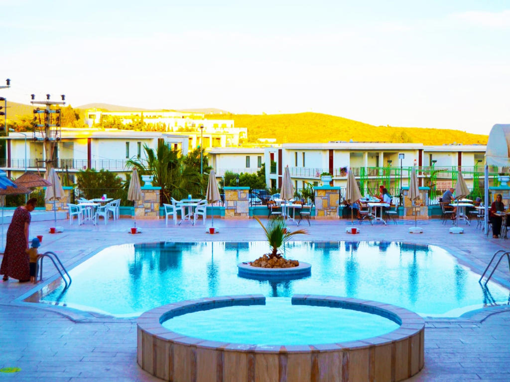 SUNPOINT HOTEL