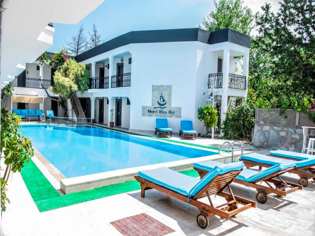 Blue Bay  Beach Hotel