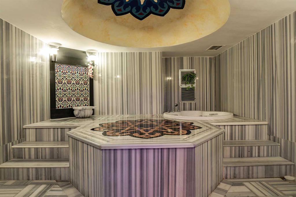 Throne Beach Resort & Spa