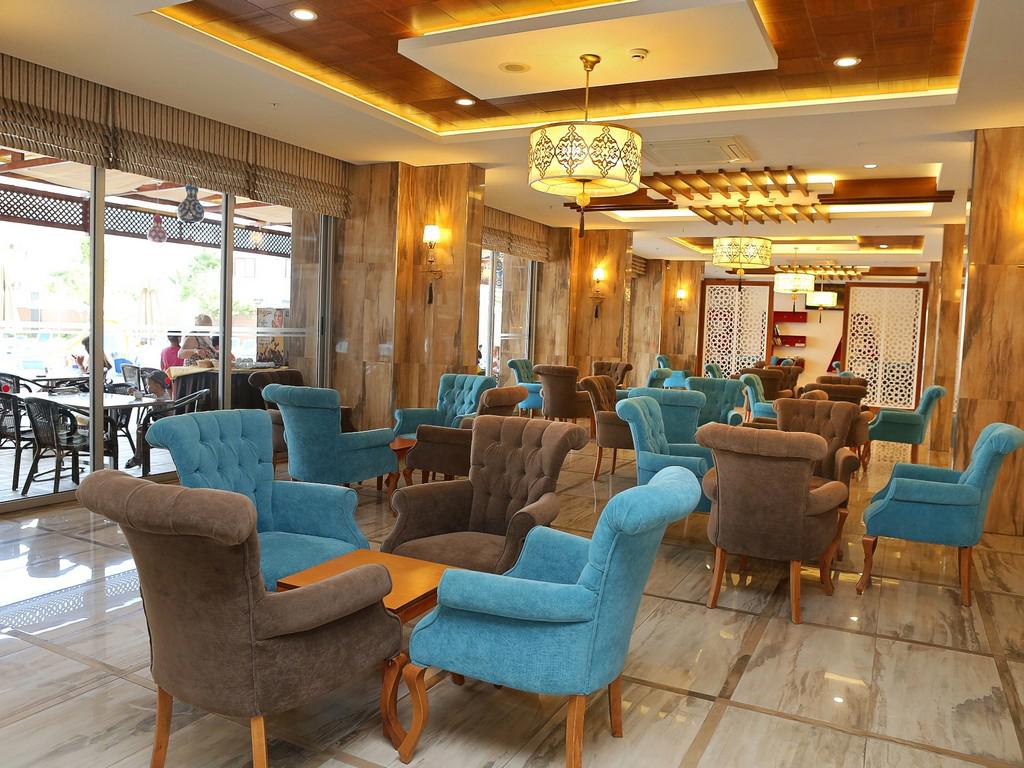 Blue Wave Suite Hotel