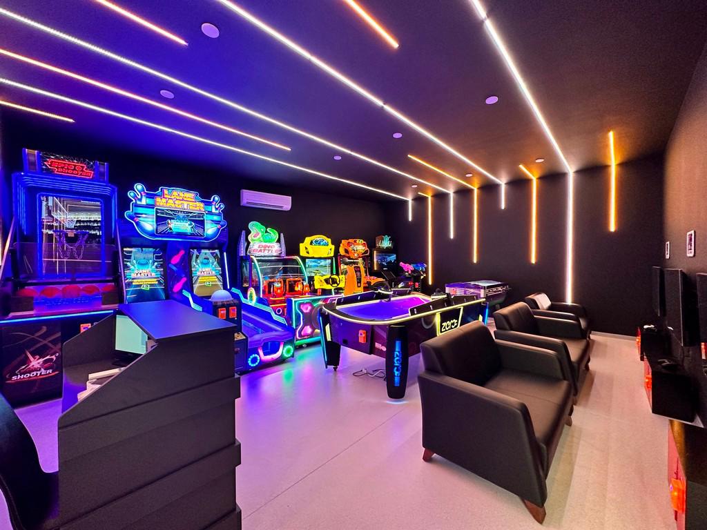 Blue Wave Suite Hotel