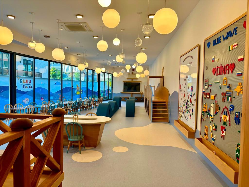 Blue Wave Suite Hotel