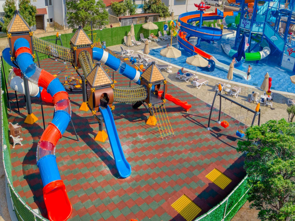 Blue Wave Suite Hotel