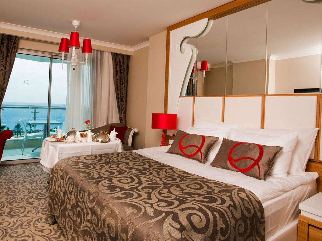 Q PREMIUM RESORT