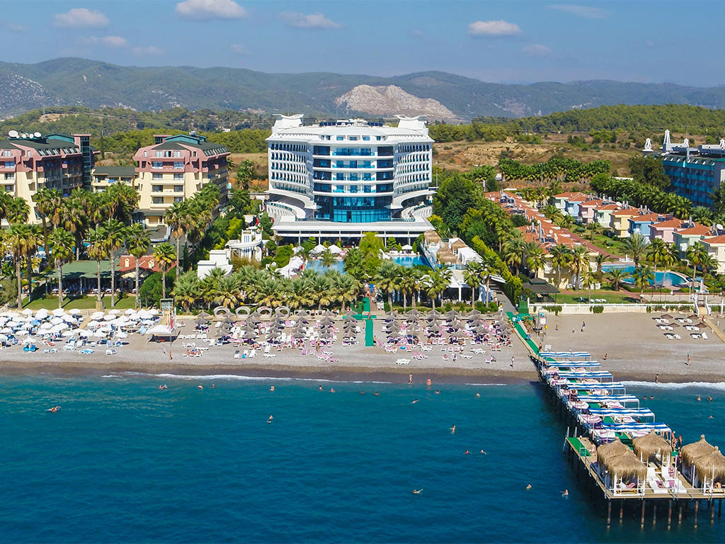 Q PREMIUM RESORT
