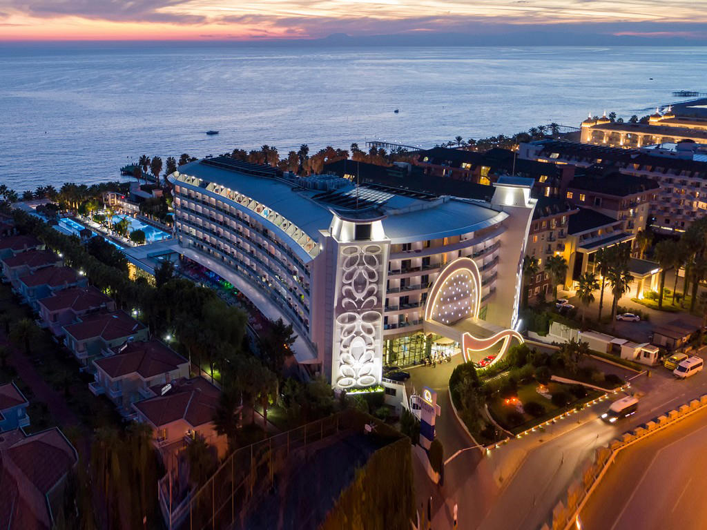 Q PREMIUM RESORT