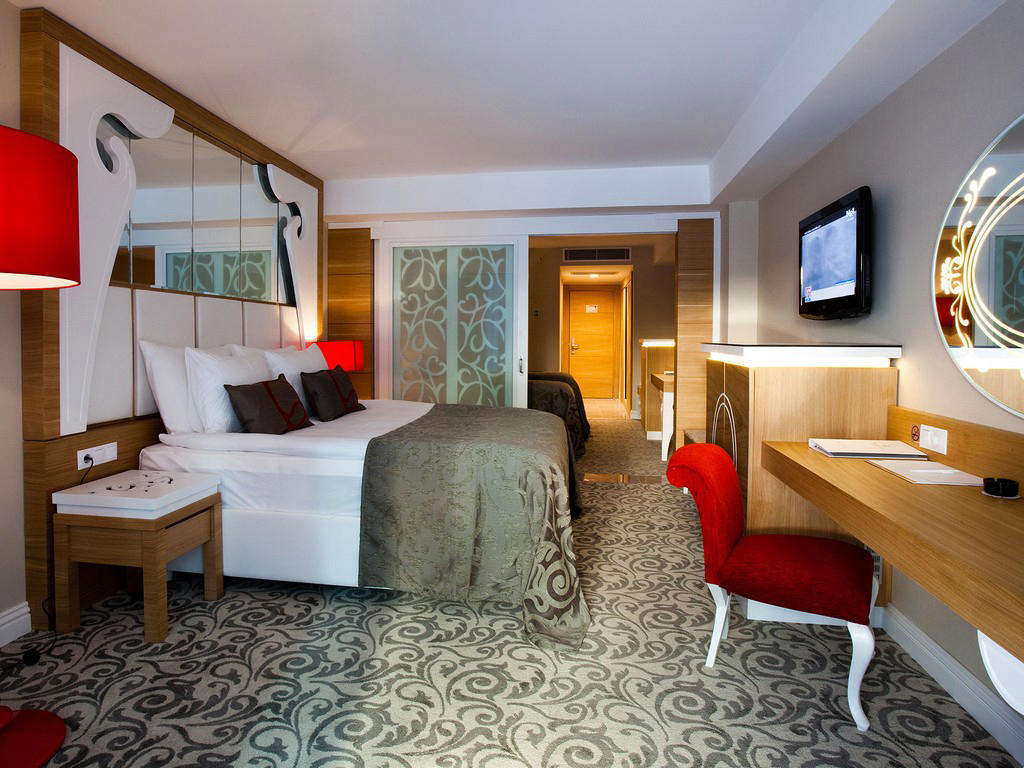 Q PREMIUM RESORT