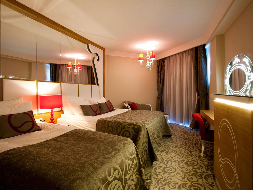 Q PREMIUM RESORT