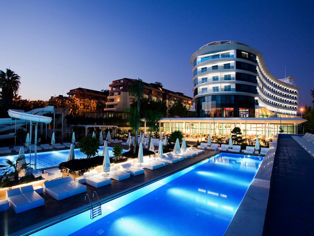 Q PREMIUM RESORT