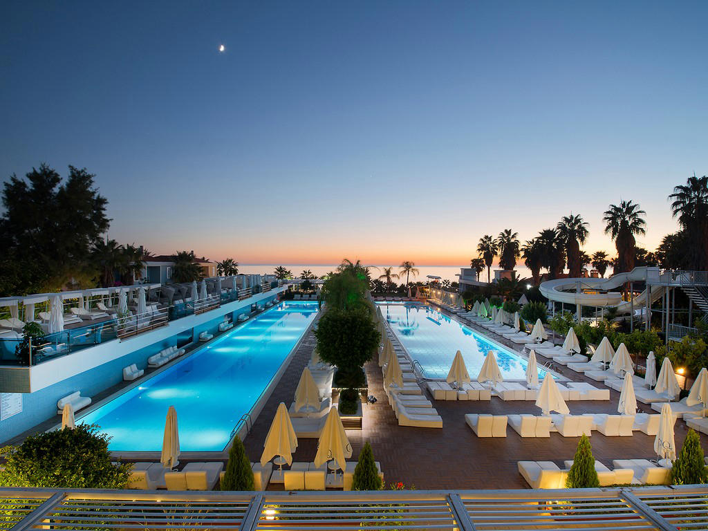 Q PREMIUM RESORT