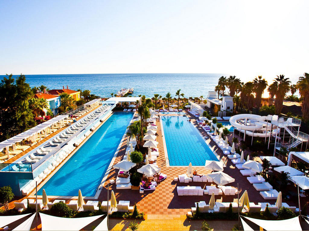 Q PREMIUM RESORT