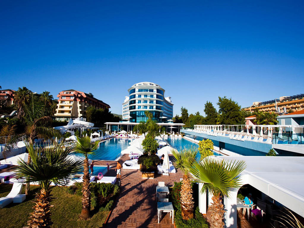 Q PREMIUM RESORT
