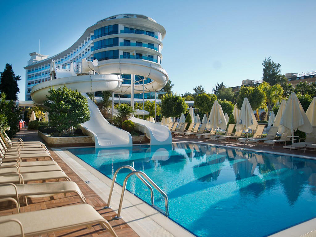 Q PREMIUM RESORT