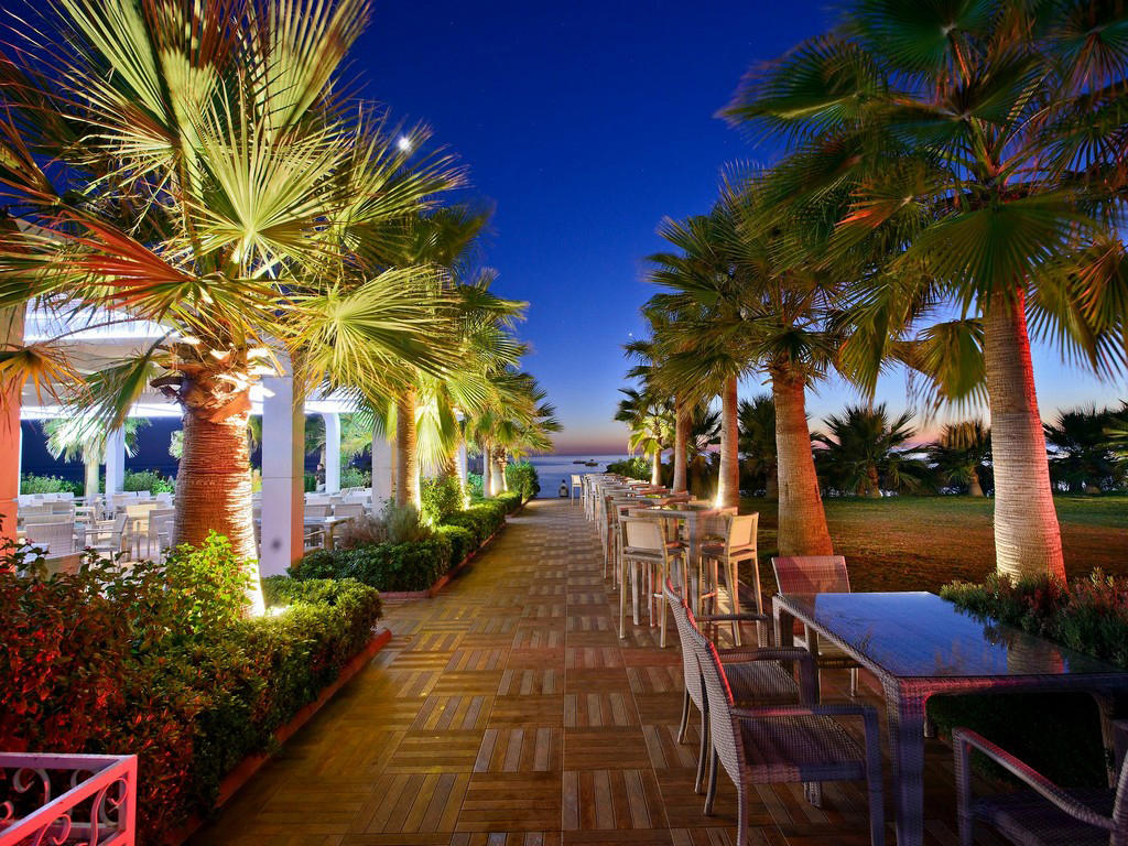 Q PREMIUM RESORT