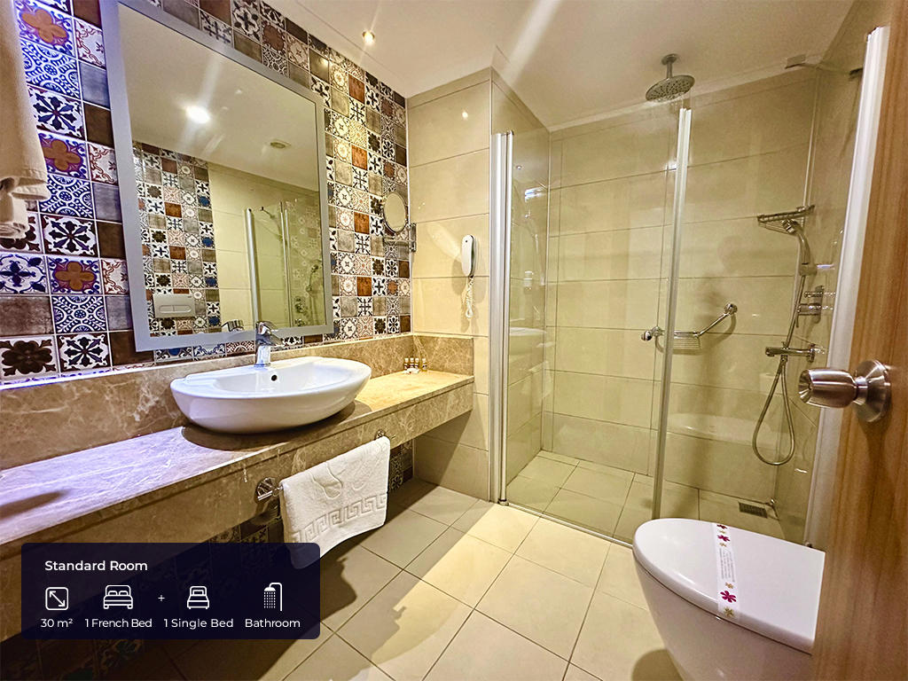 Blue Wave Suite Hotel
