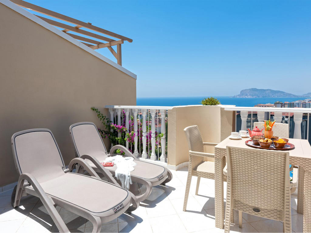 Club Paradiso Hotel & Resort