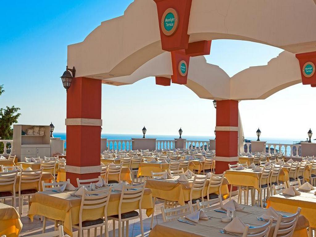 Club Paradiso Hotel & Resort