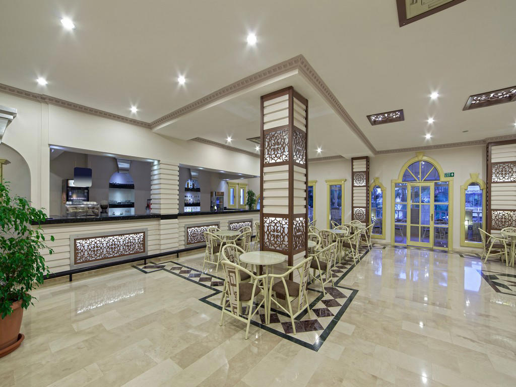 Club Paradiso Hotel & Resort