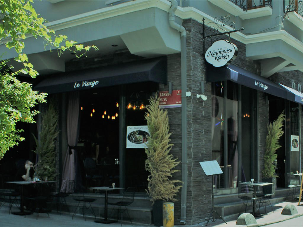 Hotel Naumpasa Konagi