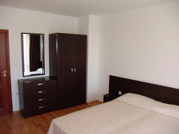 Apart-hotel Happy