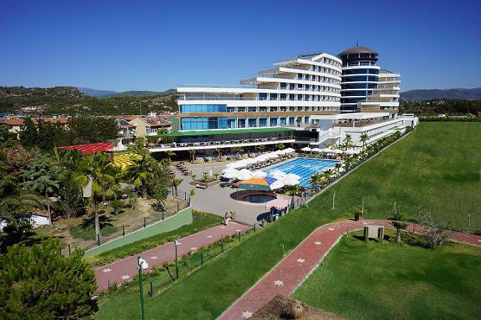 RAYMAR RESORT & AQUA