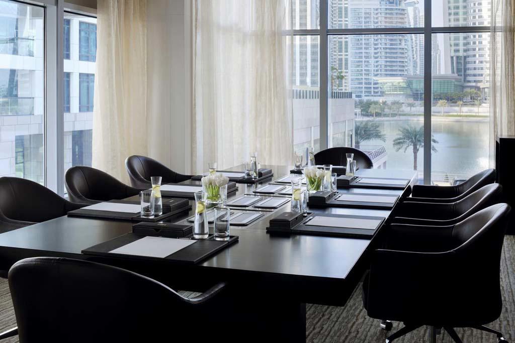 Mövenpick Jumeirah Lakes Towers Hotel