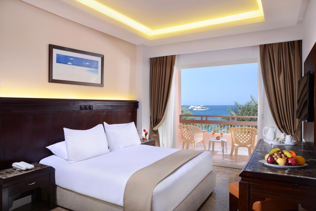 BEACH ALBATROS RESORT - SAFAGA ROAD, HURGADA