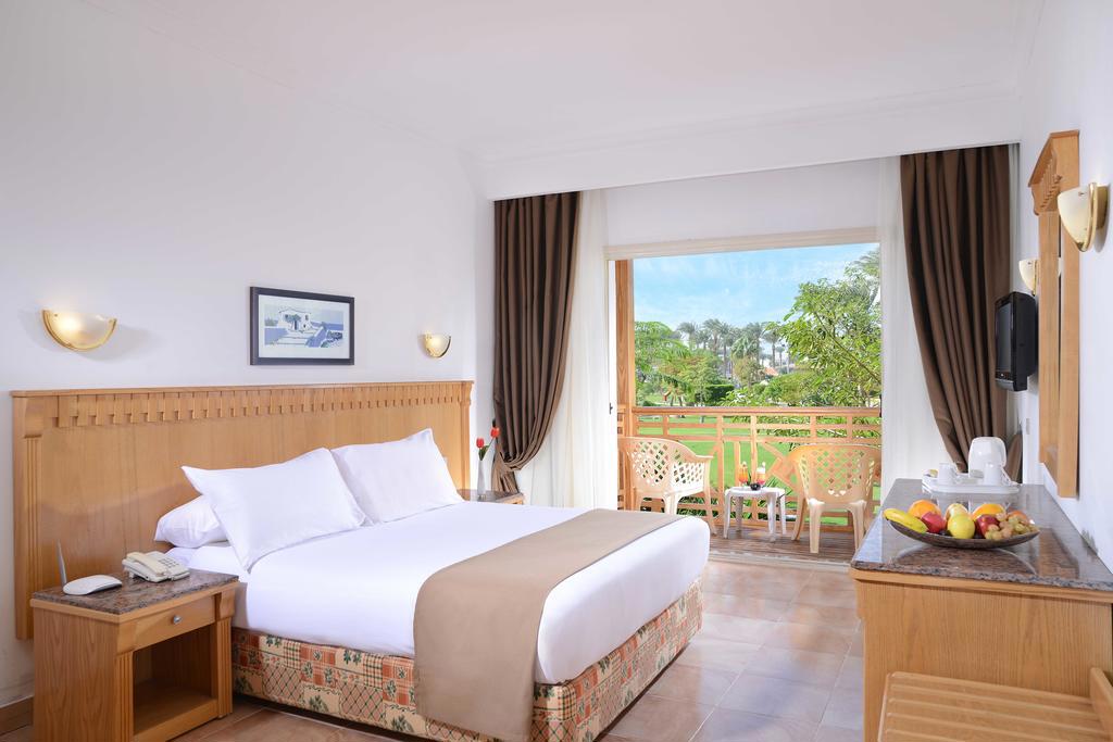 BEACH ALBATROS RESORT - SAFAGA ROAD, HURGADA