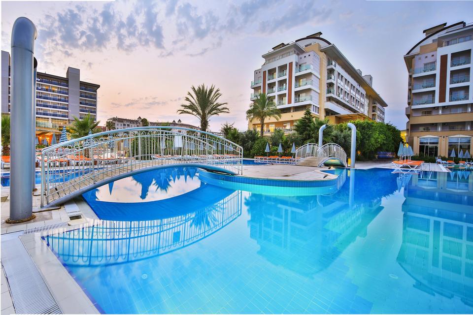 Hedef Resort & Spa
