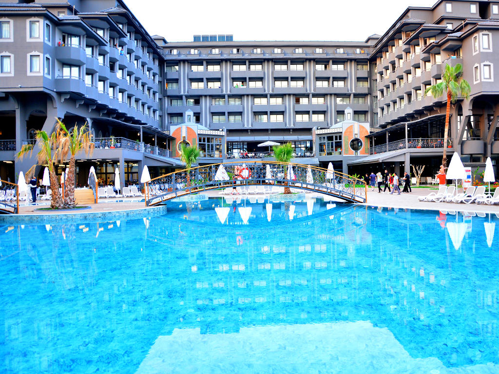 NOVA PARK HOTEL