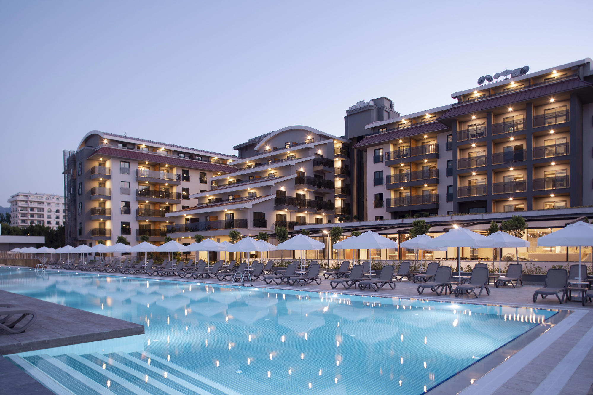 GREEN GARDEN BEACH HOTEL