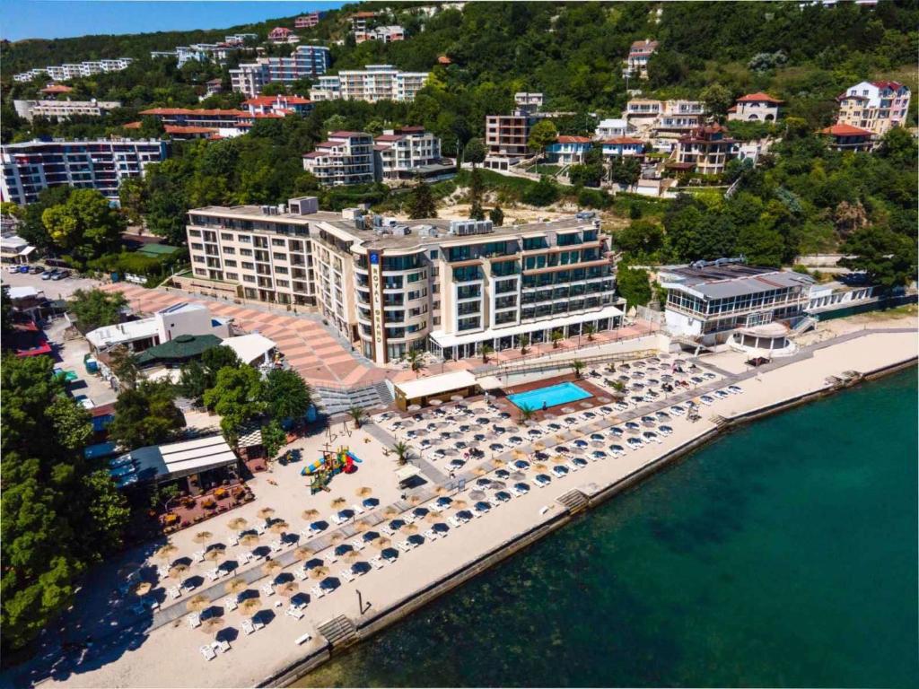 Royal Grand Hotel & SPA