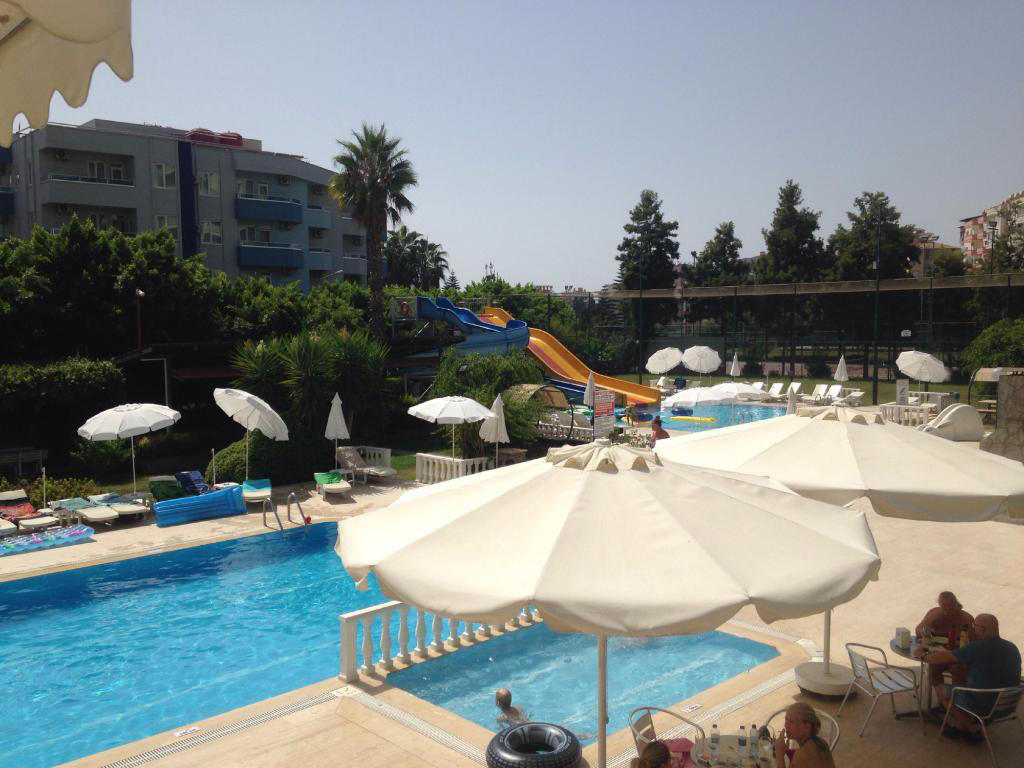 GREEN PARK HOTEL