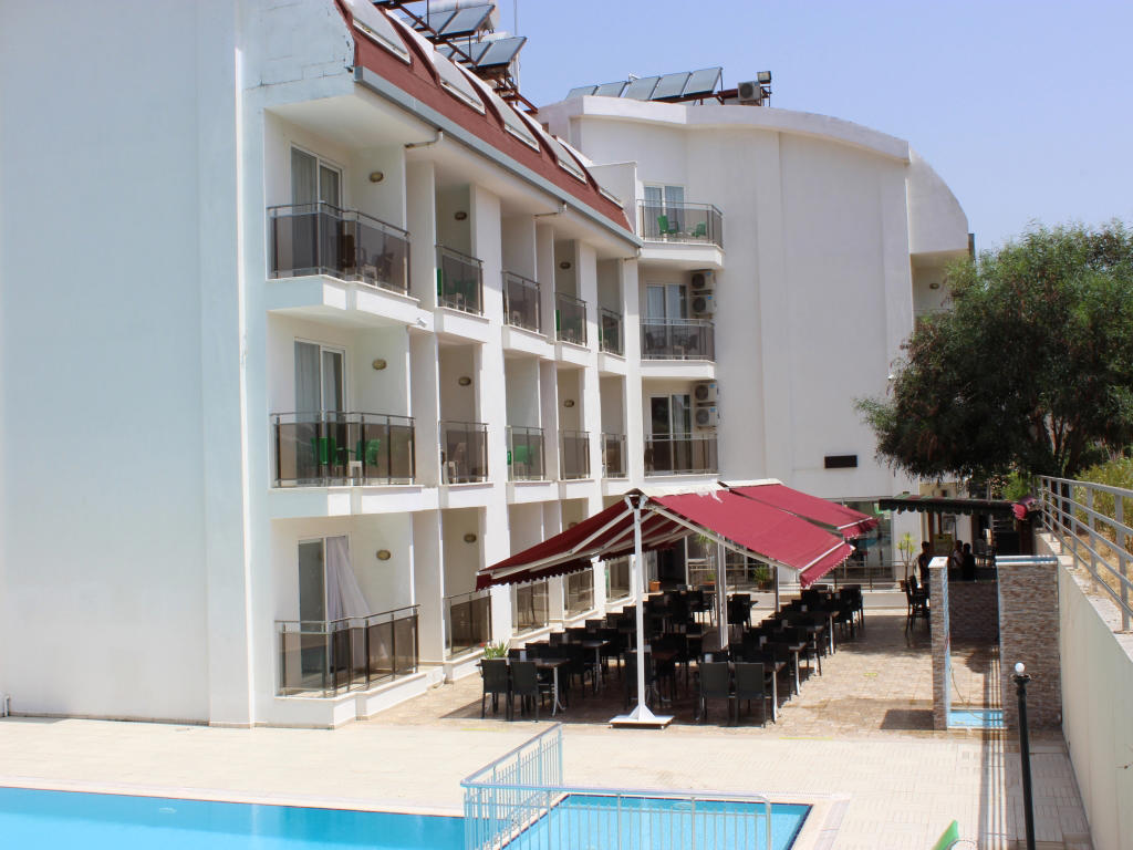 A Hotel Side