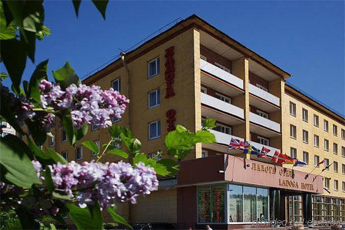 Karyatit Hotel