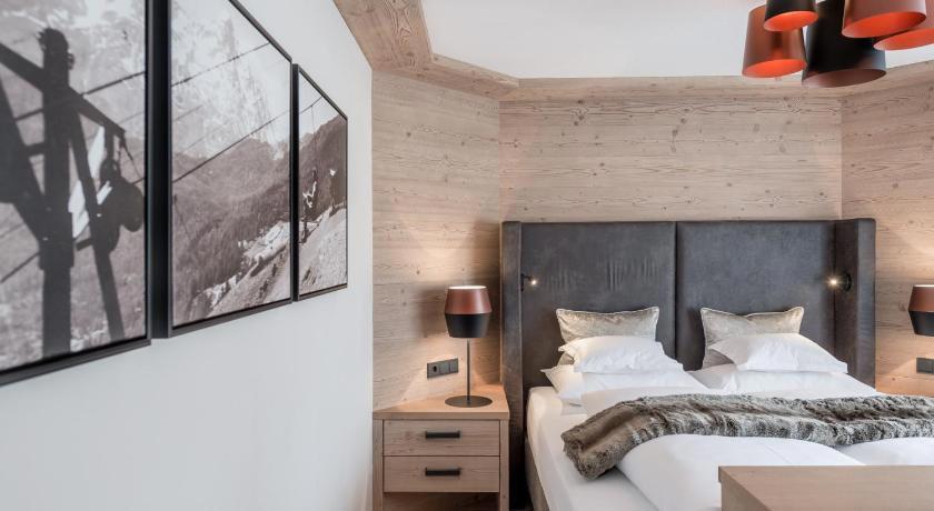 Castello Falkner Chalets & Residences